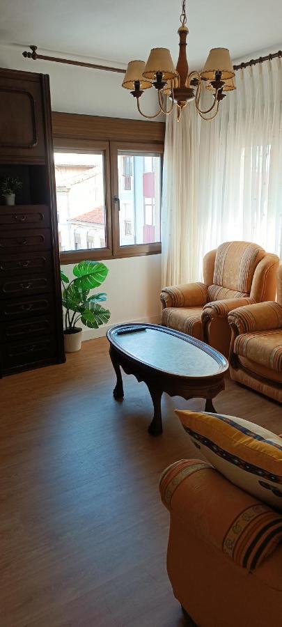 Apartamento céntrico y con vistas Ribadesella Exterior foto